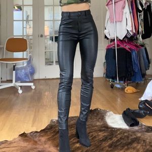 Vegan leather look jeans